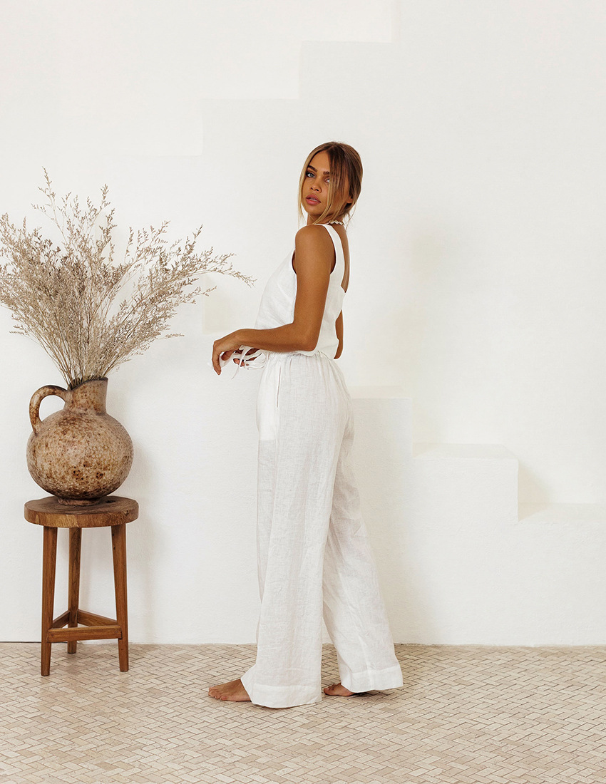 Cotton Karys Elegant Linen Set